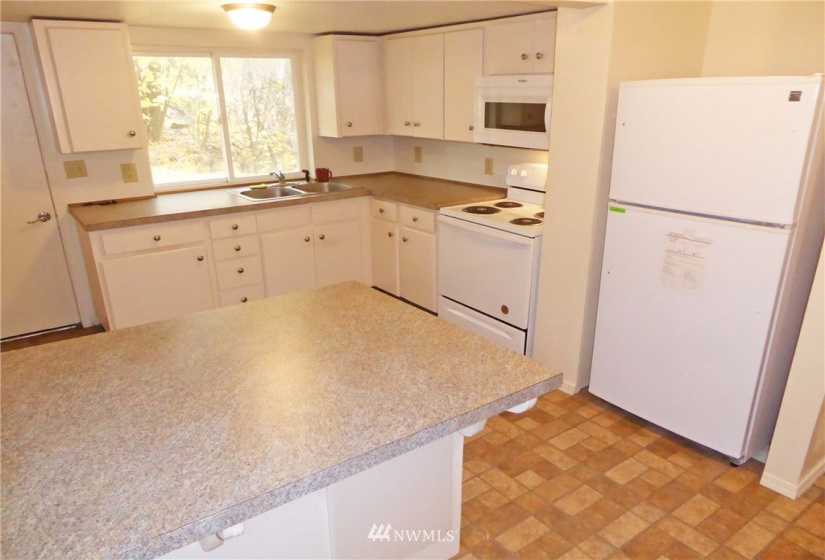 133 Front, Elmer City, Washington 99124, 3 Bedrooms Bedrooms, ,2 BathroomsBathrooms,Residential,For Sale,Coulee Dam Irrigated Tracts,Front,NWM1864225
