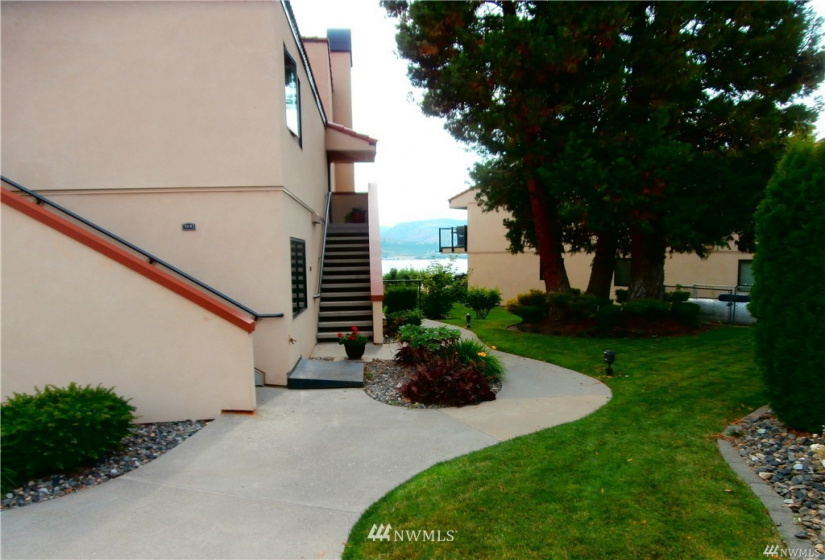 100 Lake Chelan Shores, Chelan, Washington 98816, 2 Bedrooms Bedrooms, ,2 BathroomsBathrooms,Residential,For Sale,Lake Chelan Shores,Lake Chelan Shores,NWM1865148
