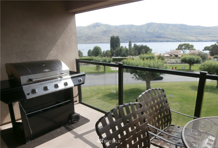 100 Lake Chelan Shores, Chelan, Washington 98816, 2 Bedrooms Bedrooms, ,2 BathroomsBathrooms,Residential,For Sale,Lake Chelan Shores,Lake Chelan Shores,NWM1865148