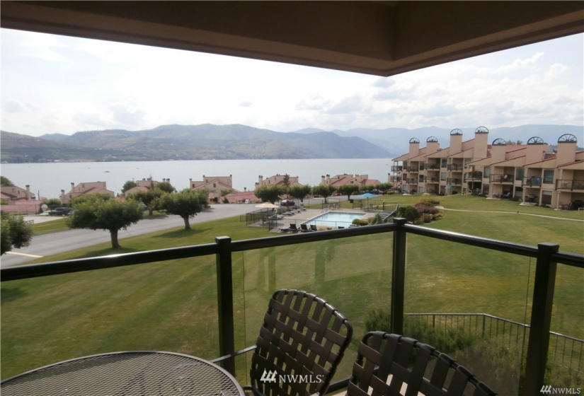 100 Lake Chelan Shores, Chelan, Washington 98816, 2 Bedrooms Bedrooms, ,2 BathroomsBathrooms,Residential,For Sale,Lake Chelan Shores,Lake Chelan Shores,NWM1865148