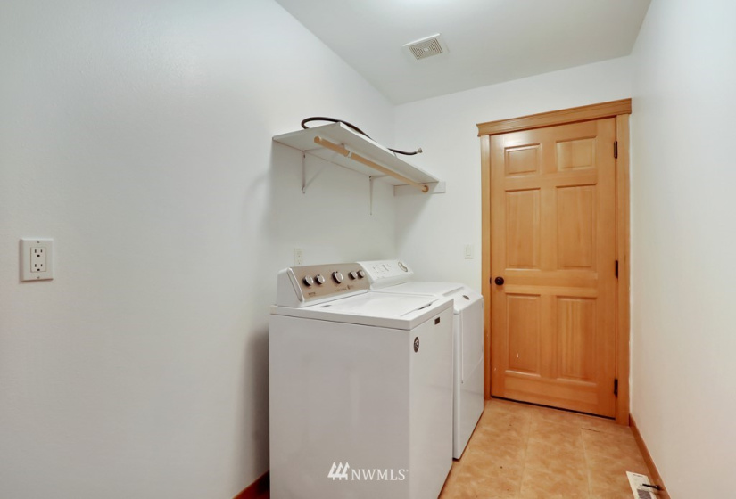 1900 Maple Valley, Olympia, Washington 98512, 3 Bedrooms Bedrooms, ,2 BathroomsBathrooms,Residential,For Sale,Maple Valley,NWM1866055