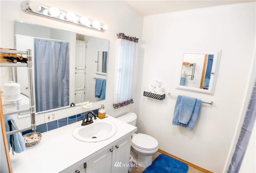 1019 Stanford, Cosmopolis, Washington 98537, 3 Bedrooms Bedrooms, ,2 BathroomsBathrooms,Residential,For Sale,Stanford,NWM1866074