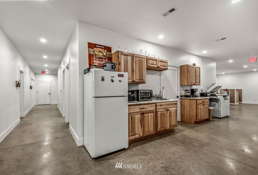3829 Pleasant Hill, Kelso, Washington 98626, ,Commercial Sale,For Sale,Pleasant Hill,NWM1866165