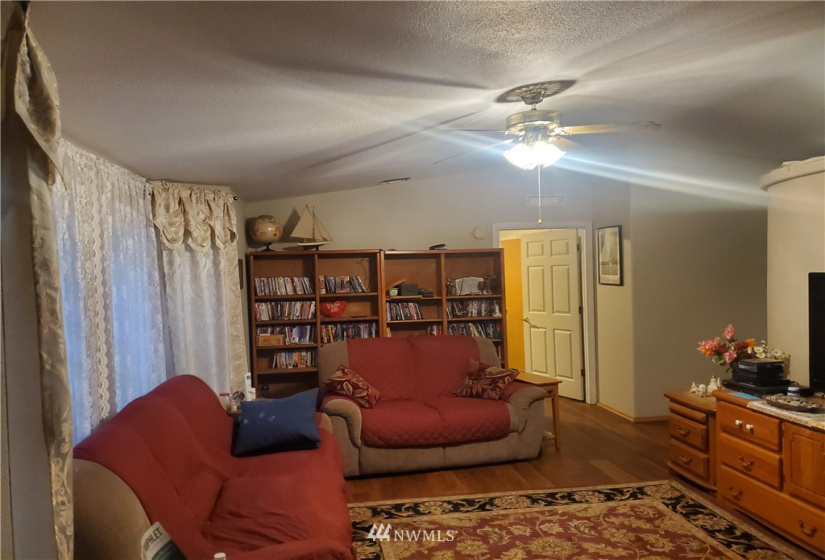 61 Schafer Grade, Montesano, Washington 98563, 3 Bedrooms Bedrooms, ,Residential,For Sale,Schafer Grade,NWM1866455