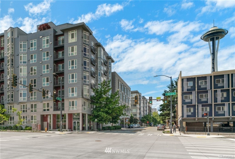 699 John, Seattle, Washington 98109, 1 Bedroom Bedrooms, ,1 BathroomBathrooms,Residential,For Sale,Marselle,John,NWM1866064