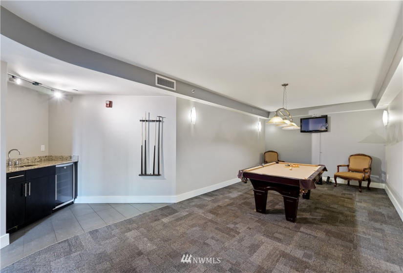 699 John, Seattle, Washington 98109, 1 Bedroom Bedrooms, ,1 BathroomBathrooms,Residential,For Sale,Marselle,John,NWM1866064