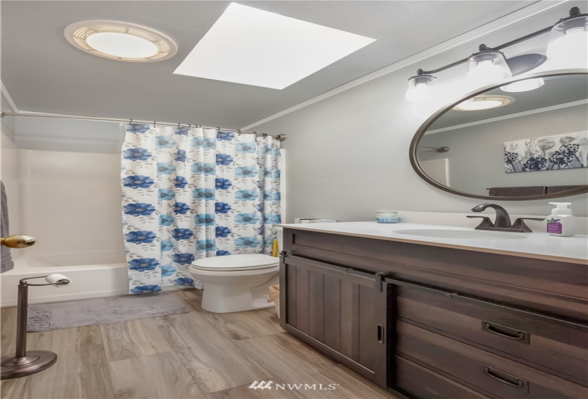 18306 26th, Lake Tapps, Washington 98391, 3 Bedrooms Bedrooms, ,3 BathroomsBathrooms,Residential,For Sale,Driftwood Point,26th,NWM1866563