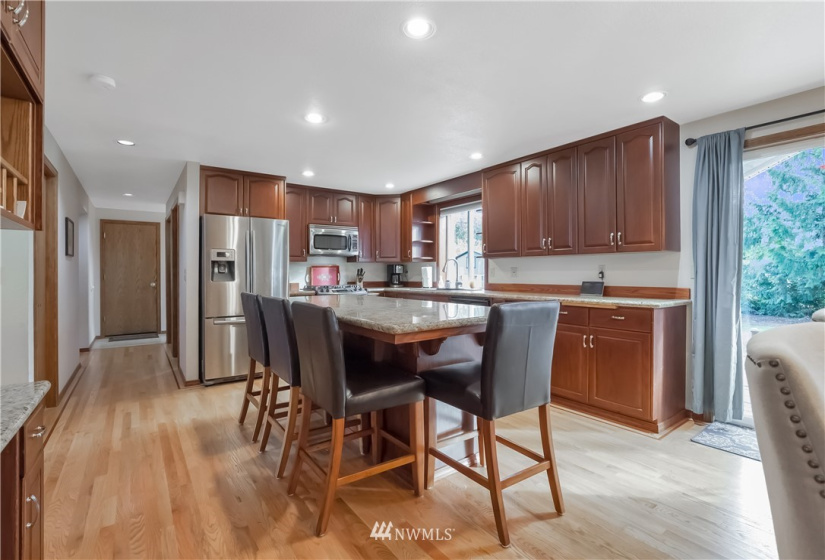 18306 26th, Lake Tapps, Washington 98391, 3 Bedrooms Bedrooms, ,3 BathroomsBathrooms,Residential,For Sale,Driftwood Point,26th,NWM1866563