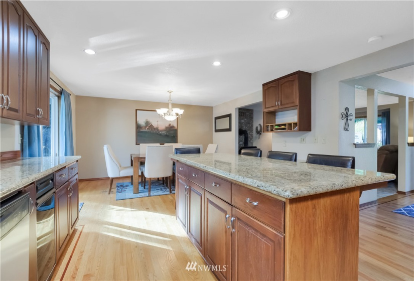 18306 26th, Lake Tapps, Washington 98391, 3 Bedrooms Bedrooms, ,3 BathroomsBathrooms,Residential,For Sale,Driftwood Point,26th,NWM1866563