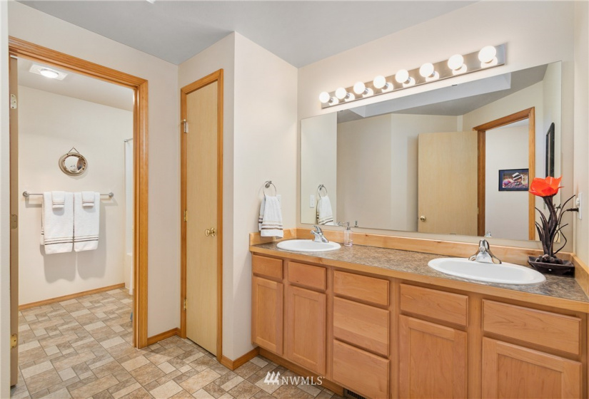 91 Welcome Slough, Cathlamet, Washington 98612, 3 Bedrooms Bedrooms, ,2 BathroomsBathrooms,Residential,For Sale,Welcome Slough,NWM1866523