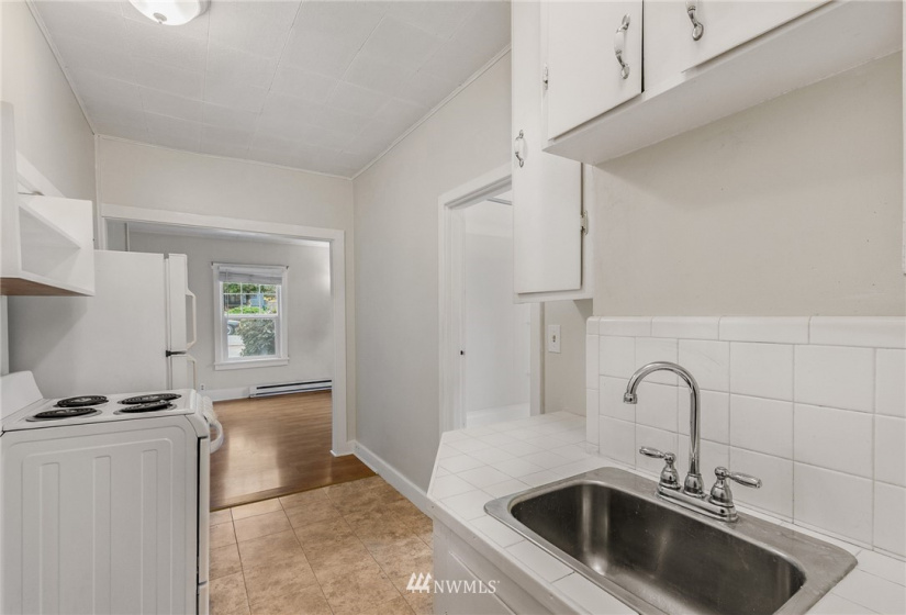 12732 27th, Seattle, Washington 98125, ,Residential Income,For Sale,Kenwood Div 02,27th,NWM1866419