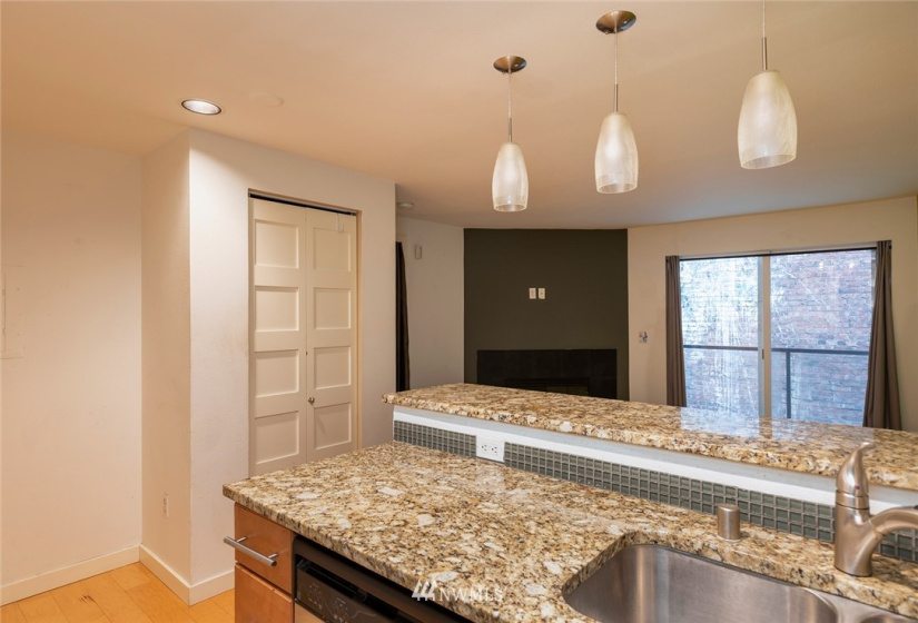231 Belmont, Seattle, Washington 98102, 1 Bedroom Bedrooms, ,1 BathroomBathrooms,Residential,For Sale,Belmont Lofts Condo,Belmont,NWM1866502