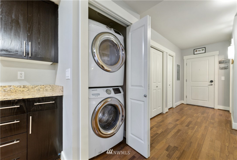 699 John, Seattle, Washington 98109, 1 Bedroom Bedrooms, ,1 BathroomBathrooms,Residential,For Sale,Marselle,John,NWM1866687