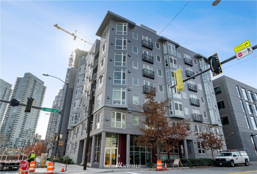 699 John, Seattle, Washington 98109, 1 Bedroom Bedrooms, ,1 BathroomBathrooms,Residential,For Sale,Marselle,John,NWM1866687