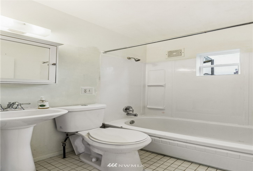 12732 27th, Seattle, Washington 98125, 4 Bedrooms Bedrooms, ,3 BathroomsBathrooms,Residential,For Sale,Kenwood Div 02,27th,NWM1866693