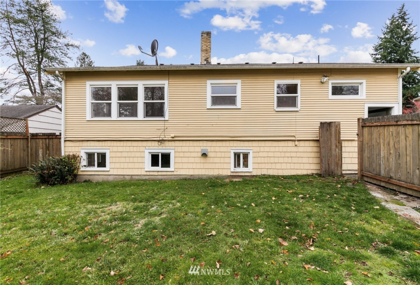 12732 27th, Seattle, Washington 98125, 4 Bedrooms Bedrooms, ,3 BathroomsBathrooms,Residential,For Sale,Kenwood Div 02,27th,NWM1866693