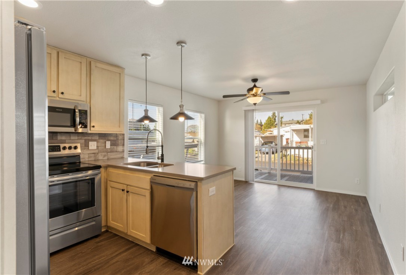 3441 181st, SeaTac, Washington 98188, 1 Bedroom Bedrooms, ,Manufactured In Park,For Sale,181st,NWM1866715