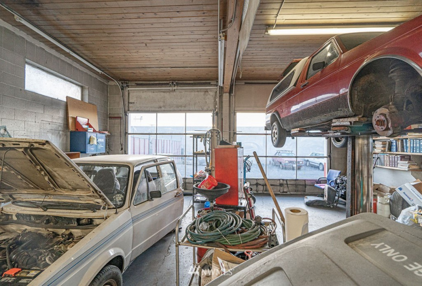 205 Broadway, Moses Lake, Washington 98837, ,Commercial Sale,For Sale,Broadway,NWM1866300