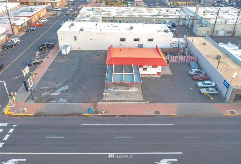 205 Broadway, Moses Lake, Washington 98837, ,Commercial Sale,For Sale,Broadway,NWM1866300