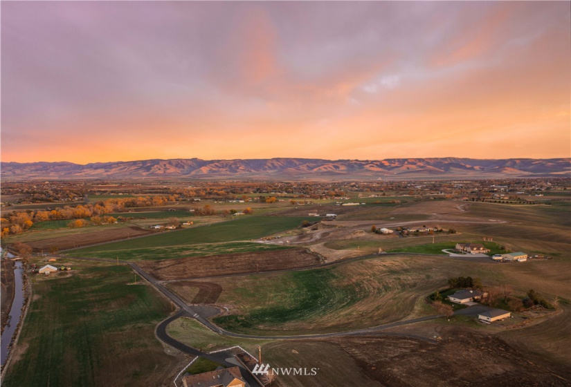 187 Cross Creek, Walla Walla, Washington 99324, ,Land,For Sale,Cross Creek,NWM1866793