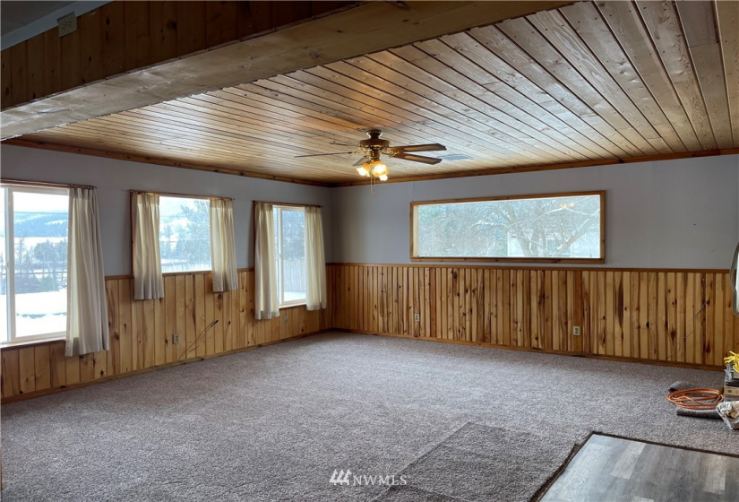 10 Curlew Airport, Curlew, Washington 99118, 3 Bedrooms Bedrooms, ,1 BathroomBathrooms,Residential,For Sale,Curlew Airport,NWM1867076