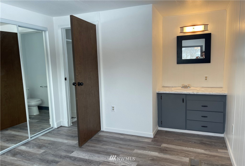 10 Curlew Airport, Curlew, Washington 99118, 3 Bedrooms Bedrooms, ,1 BathroomBathrooms,Residential,For Sale,Curlew Airport,NWM1867076