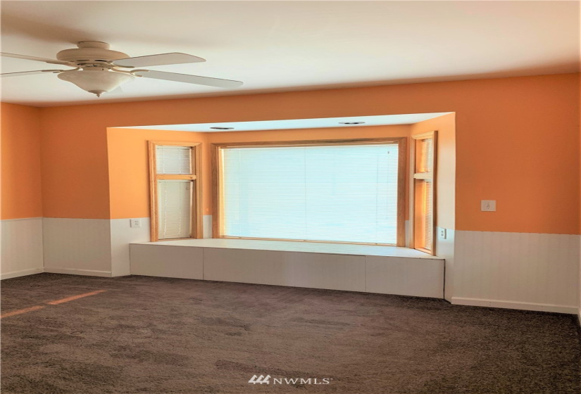 10 Sunset, Republic, Washington 99166, 2 Bedrooms Bedrooms, ,1 BathroomBathrooms,Residential,For Sale,GRANDPAS SP,Sunset,NWM1867109