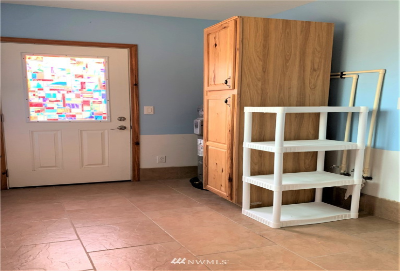 10 Sunset, Republic, Washington 99166, 2 Bedrooms Bedrooms, ,1 BathroomBathrooms,Residential,For Sale,GRANDPAS SP,Sunset,NWM1867109