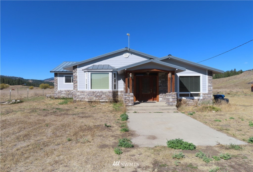 10 Sunset, Republic, Washington 99166, 2 Bedrooms Bedrooms, ,1 BathroomBathrooms,Residential,For Sale,GRANDPAS SP,Sunset,NWM1867109
