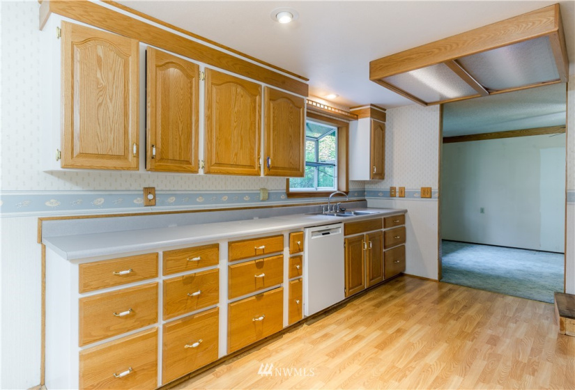 8419 121st, Puyallup, Washington 98373, 4 Bedrooms Bedrooms, ,2 BathroomsBathrooms,Residential,For Sale,121st,NWM1865994
