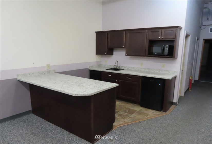 122 4th, Pasco, Washington 99301, ,Commercial Sale,For Sale,4th,NWM1866021