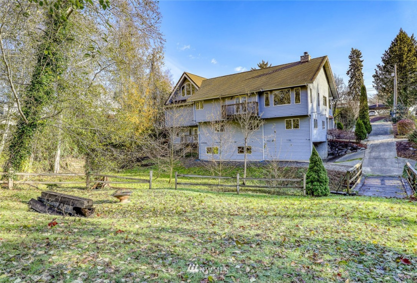 9009 Martin, Silverdale, Washington 98383, 5 Bedrooms Bedrooms, ,2 BathroomsBathrooms,Residential,For Sale,Martin,NWM1865833