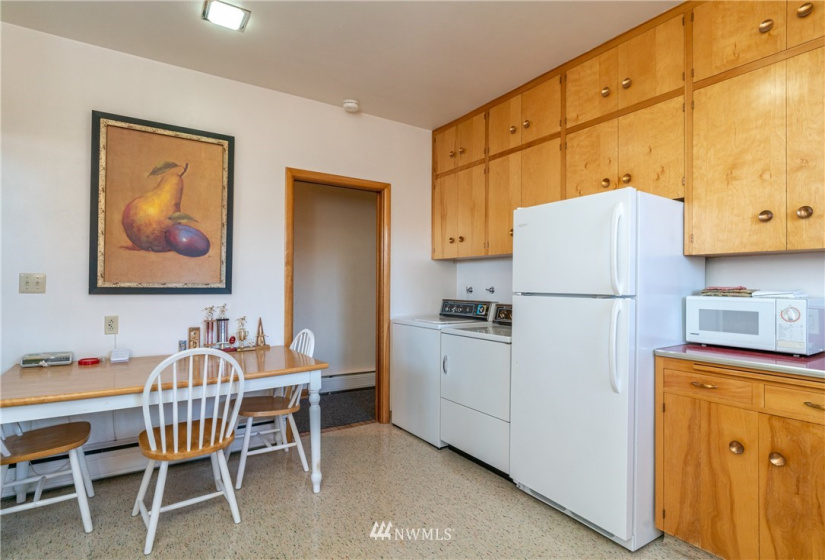 102 Park, Waterville, Washington 98858, ,Commercial Sale,For Sale,Park,NWM1867242