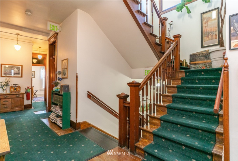 102 Park, Waterville, Washington 98858, ,Commercial Sale,For Sale,Park,NWM1867242