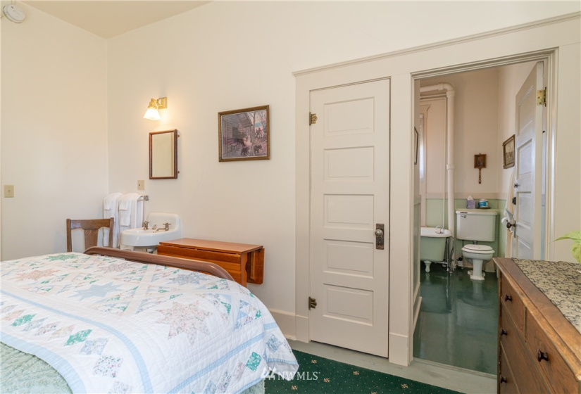 102 Park, Waterville, Washington 98858, ,Commercial Sale,For Sale,Park,NWM1867242