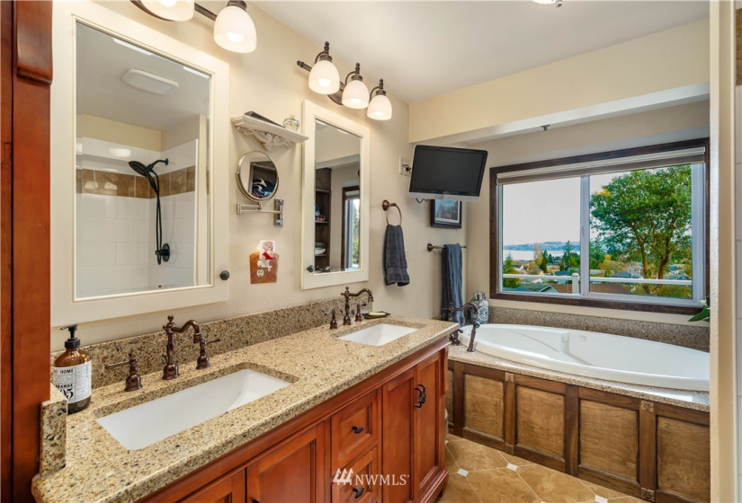 6401 48th, Tacoma, Washington 98407, 5 Bedrooms Bedrooms, ,3 BathroomsBathrooms,Residential,For Sale,48th,NWM1867169