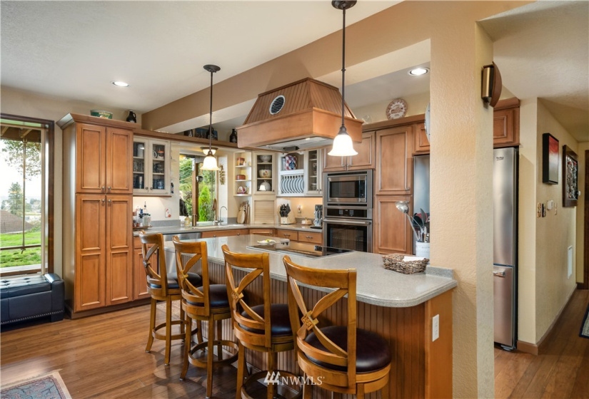 6401 48th, Tacoma, Washington 98407, 5 Bedrooms Bedrooms, ,3 BathroomsBathrooms,Residential,For Sale,48th,NWM1867169
