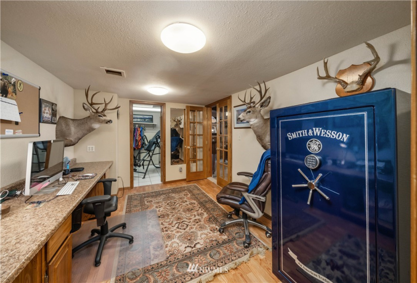 6401 48th, Tacoma, Washington 98407, 5 Bedrooms Bedrooms, ,3 BathroomsBathrooms,Residential,For Sale,48th,NWM1867169