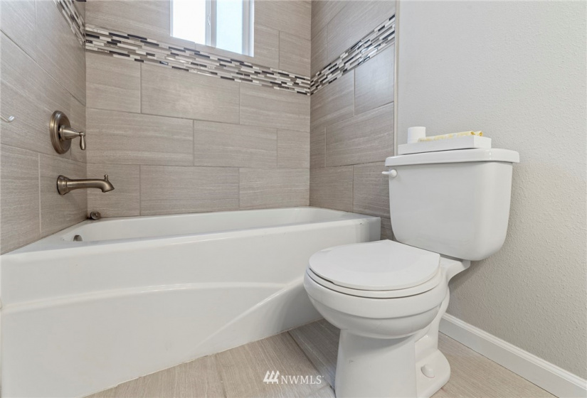 1117 Waugh, Mount Vernon, Washington 98273, 4 Bedrooms Bedrooms, ,2 BathroomsBathrooms,Residential,For Sale,Waugh,NWM1863839