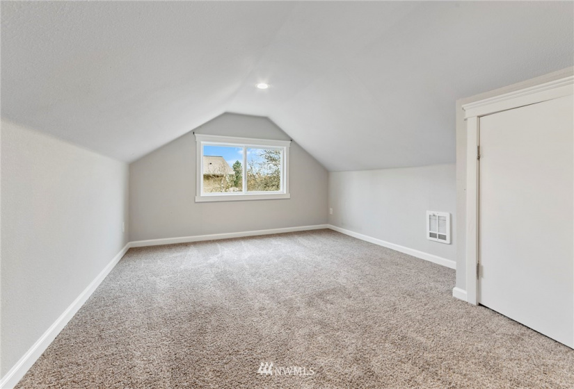 1117 Waugh, Mount Vernon, Washington 98273, 4 Bedrooms Bedrooms, ,2 BathroomsBathrooms,Residential,For Sale,Waugh,NWM1863839