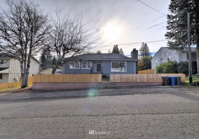 1011 Olympic, Shelton, Washington 98584, 4 Bedrooms Bedrooms, ,2 BathroomsBathrooms,Residential,For Sale,Olympic,NWM1866327