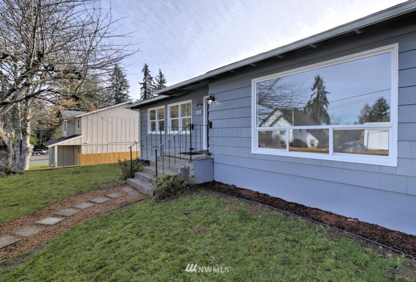 1011 Olympic, Shelton, Washington 98584, 4 Bedrooms Bedrooms, ,2 BathroomsBathrooms,Residential,For Sale,Olympic,NWM1866327