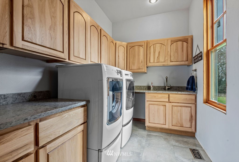 212 Whitewater, Longview, Washington 98632, 3 Bedrooms Bedrooms, ,2 BathroomsBathrooms,Residential,For Sale,Whitewater,NWM1867415