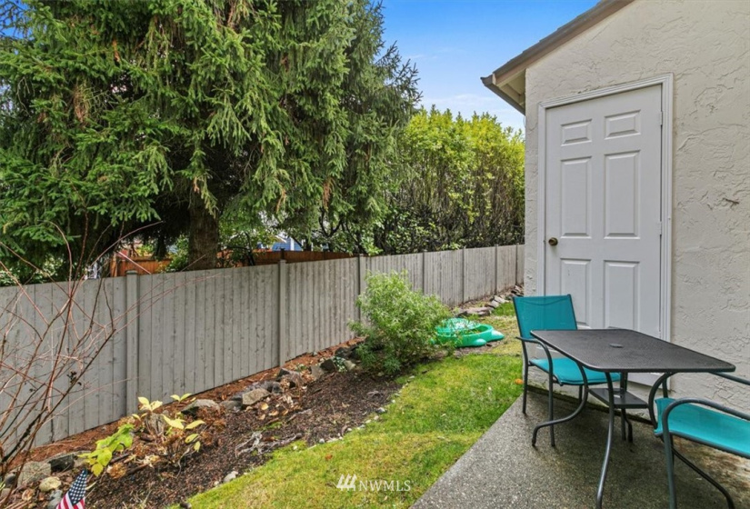14128 74th, Kirkland, Washington 98034, 2 Bedrooms Bedrooms, ,1 BathroomBathrooms,Residential,For Sale,74th,NWM1867704