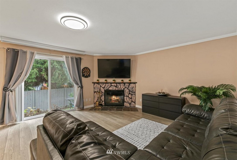 14128 74th, Kirkland, Washington 98034, 2 Bedrooms Bedrooms, ,1 BathroomBathrooms,Residential,For Sale,74th,NWM1867704