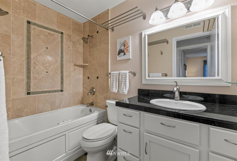 14128 74th, Kirkland, Washington 98034, 2 Bedrooms Bedrooms, ,1 BathroomBathrooms,Residential,For Sale,74th,NWM1867704