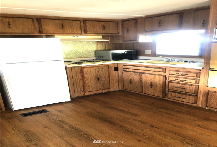 1700 Shelton Springs RD, Shelton, Washington 98584, 2 Bedrooms Bedrooms, ,Manufactured In Park,For Sale,Shelton Springs RD,NWM1867737