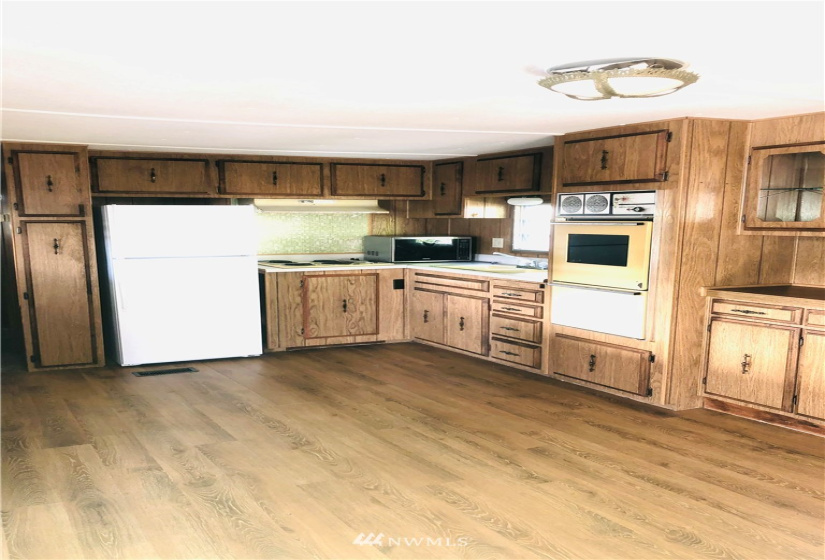 1700 Shelton Springs RD, Shelton, Washington 98584, 2 Bedrooms Bedrooms, ,Manufactured In Park,For Sale,Shelton Springs RD,NWM1867737