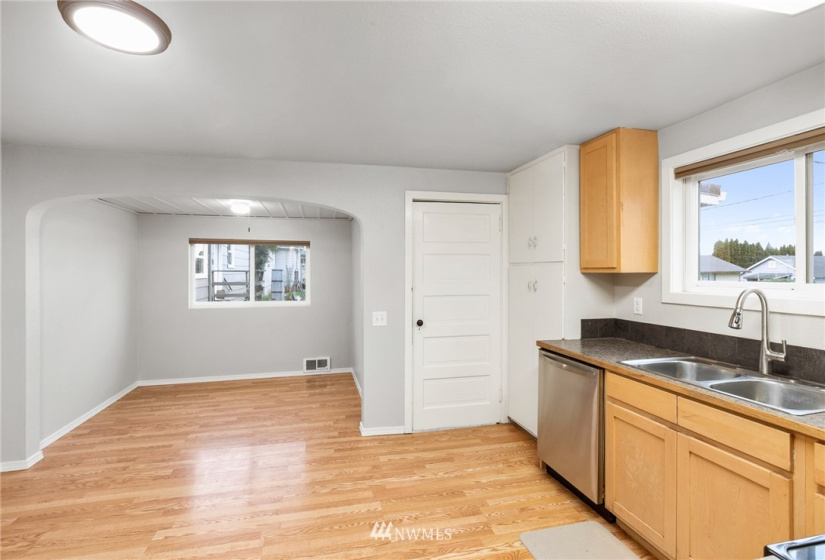 535 Third, Port Angeles, Washington 98362, 5 Bedrooms Bedrooms, ,2 BathroomsBathrooms,Residential,For Sale,P S CO-OP COLONY SUBD,Third,NWM1867761
