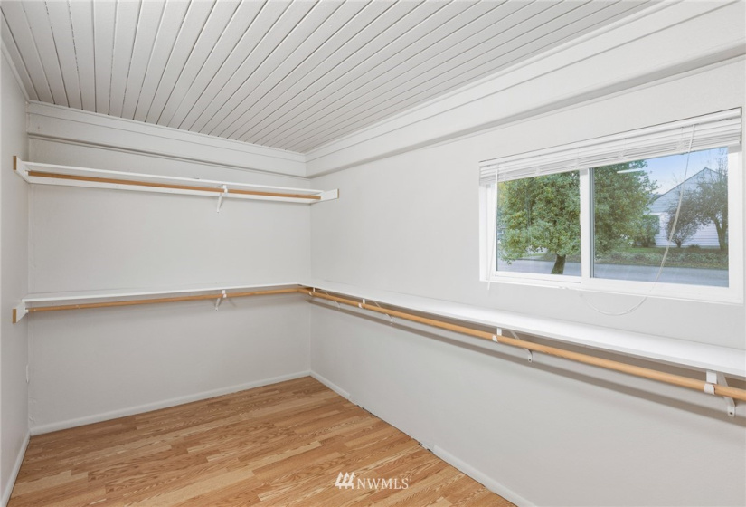535 Third, Port Angeles, Washington 98362, 5 Bedrooms Bedrooms, ,2 BathroomsBathrooms,Residential,For Sale,P S CO-OP COLONY SUBD,Third,NWM1867761